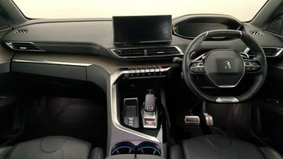 2021 PEUGEOT 3008 interior
