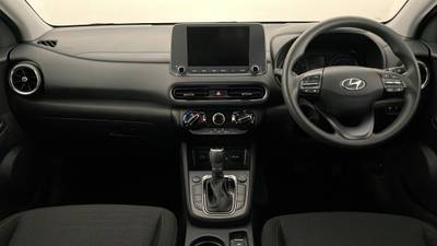 2023 HYUNDAI KONA interior