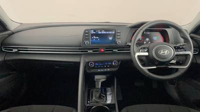 2026 HYUNDAI I30 interior