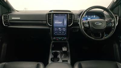 2022 FORD EVEREST interior