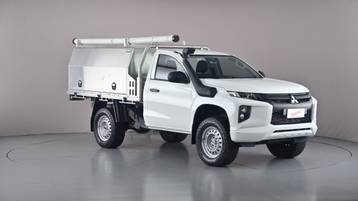 2022 MITSUBISHI TRITON