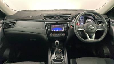 2021 NISSAN X-TRAIL interior