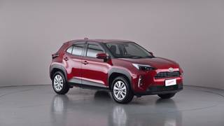 2024 TOYOTA YARIS CROSS