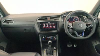 2022 VOLKSWAGEN TIGUAN interior
