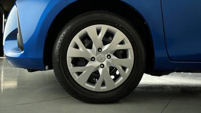 2018 TOYOTA YARIS gallery