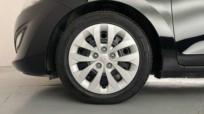 2015 HYUNDAI I30 gallery