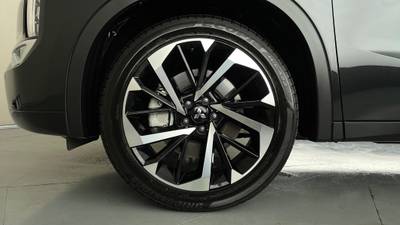 2022 MITSUBISHI OUTLANDER gallery