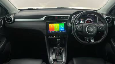 2021 MG ZST interior