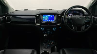 2021 FORD EVEREST interior