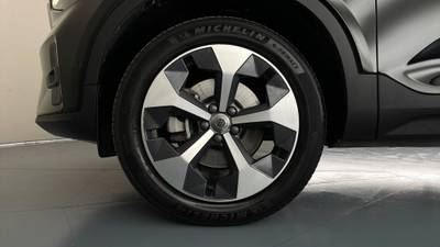 2022 VOLVO XC40 gallery