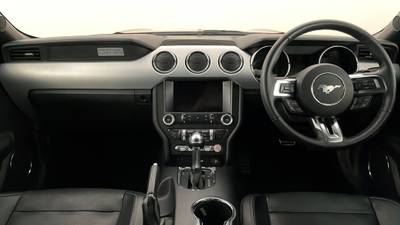 2016 FORD MUSTANG interior