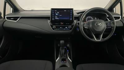 2021 TOYOTA COROLLA interior