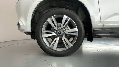 2023 ISUZU MU-X gallery