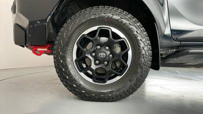 2018 TOYOTA HILUX gallery