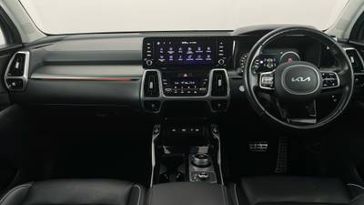 2022 KIA SORENTO interior