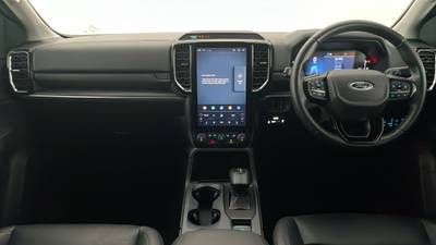 2023 FORD EVEREST interior