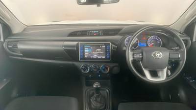 2015 TOYOTA HILUX interior