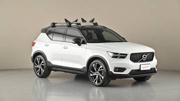 2018 VOLVO XC40