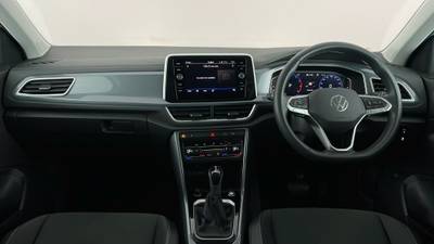2025 VOLKSWAGEN T-ROC interior