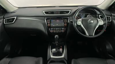 2016 NISSAN X-TRAIL interior