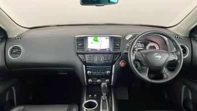 2018 NISSAN PATHFINDER interior