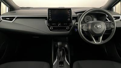 2022 TOYOTA COROLLA interior