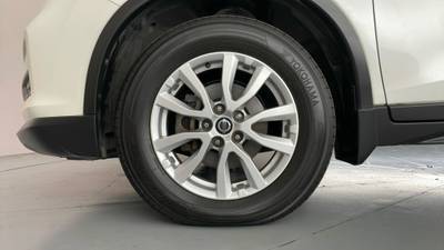 2019 NISSAN X-TRAIL gallery