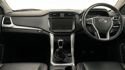 2020 LDV T60 interior