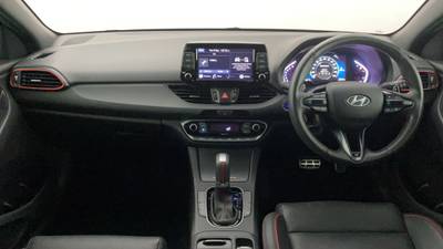 2021 HYUNDAI I30 interior