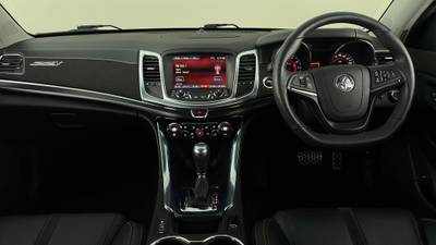 2015 HOLDEN COMMODORE VF II interior