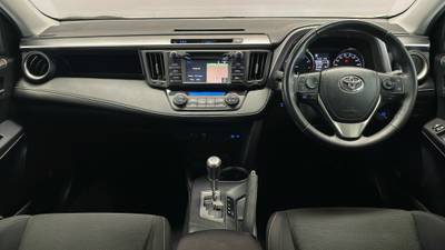 2017 TOYOTA RAV4 interior