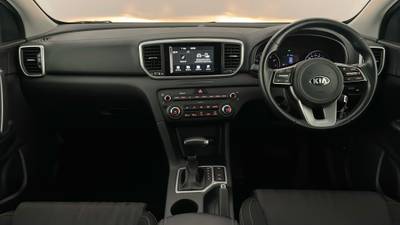 2018 KIA SPORTAGE interior