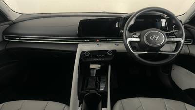 2021 HYUNDAI I30 interior