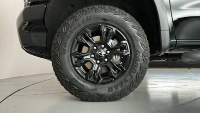 2023 CHEVROLET SILVERADO gallery