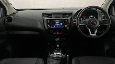2024 NISSAN NAVARA interior