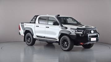 2022 TOYOTA HILUX