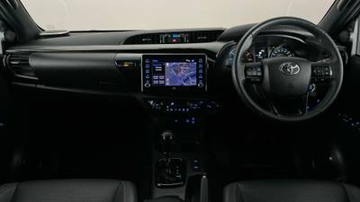 2022 TOYOTA HILUX interior
