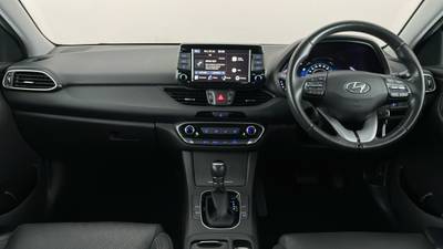 2020 HYUNDAI I30 interior