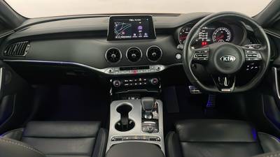 2019 Kia Stinger interior