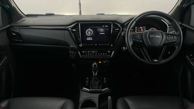 2022 ISUZU D-MAX interior