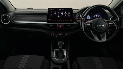 2021 KIA CERATO interior
