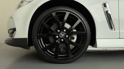 2016 HOLDEN COMMODORE gallery