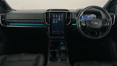 2023 FORD EVEREST interior