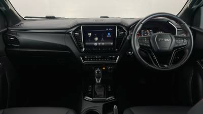 2023 ISUZU D-MAX interior