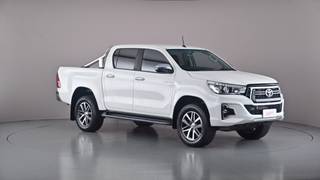 2019 TOYOTA HILUX