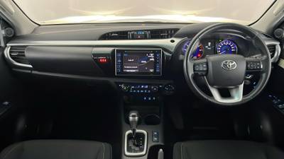 2019 TOYOTA HILUX interior
