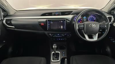 2019 TOYOTA HILUX interior