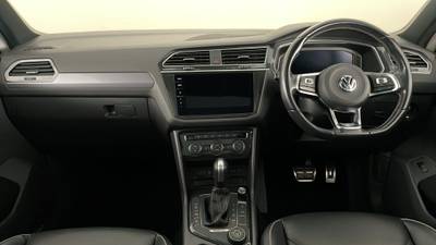 2020 VOLKSWAGEN TIGUAN interior