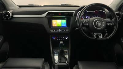 2021 MG ZS interior