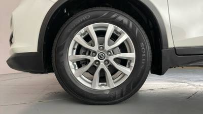 2017 NISSAN X-TRAIL gallery